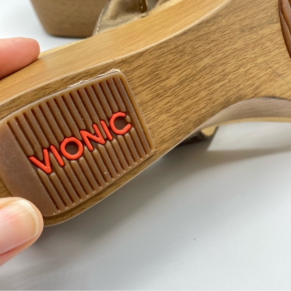 Vionic Tan & Brown Leather Animal Print Wedge Sandals 9 - Picture 3 of 9